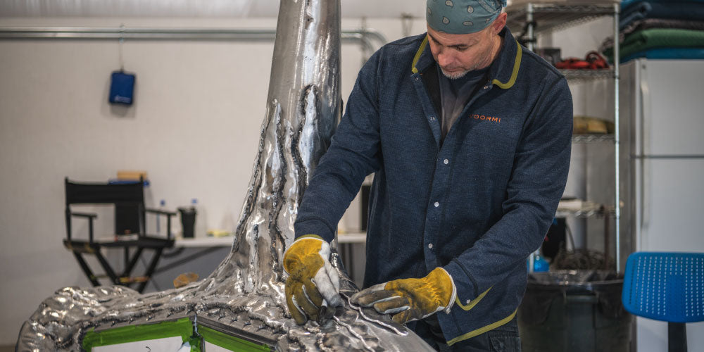 Metal worker in work environment